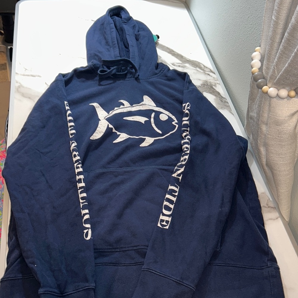 Southern tide hoodie L skip jack